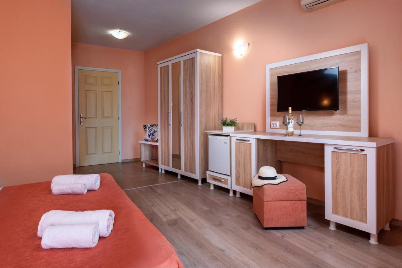 Copacabana Hotel Ravda Luaran gambar
