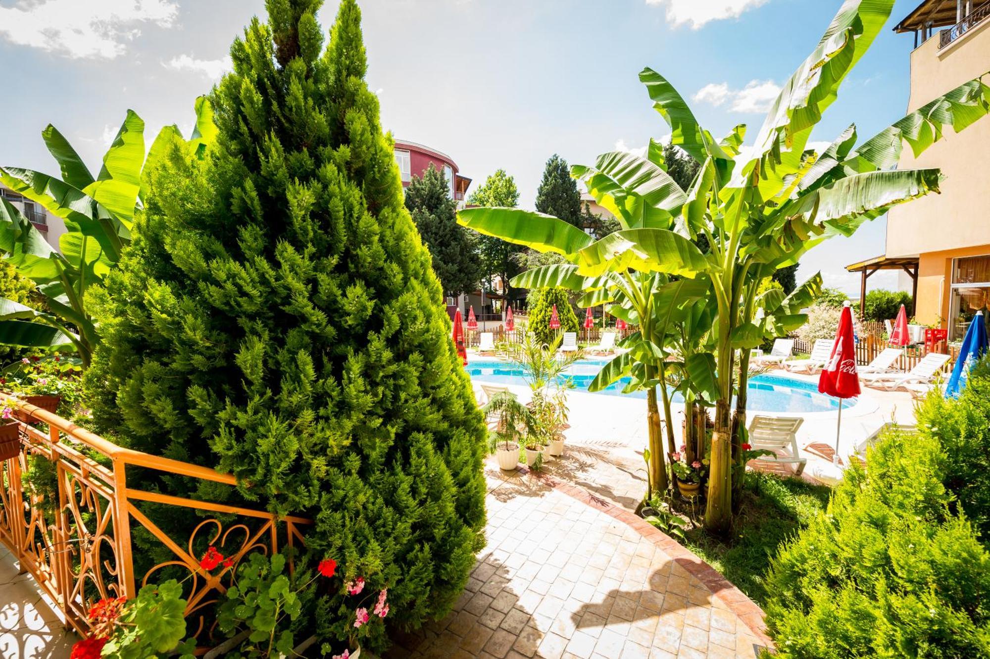 Copacabana Hotel Ravda Luaran gambar